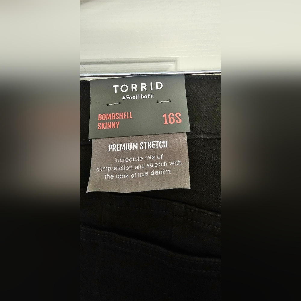 Bombshell Skinny Premium Stretch High-Rise Jean NWT Size 16S OBO - Picture 7 of 7